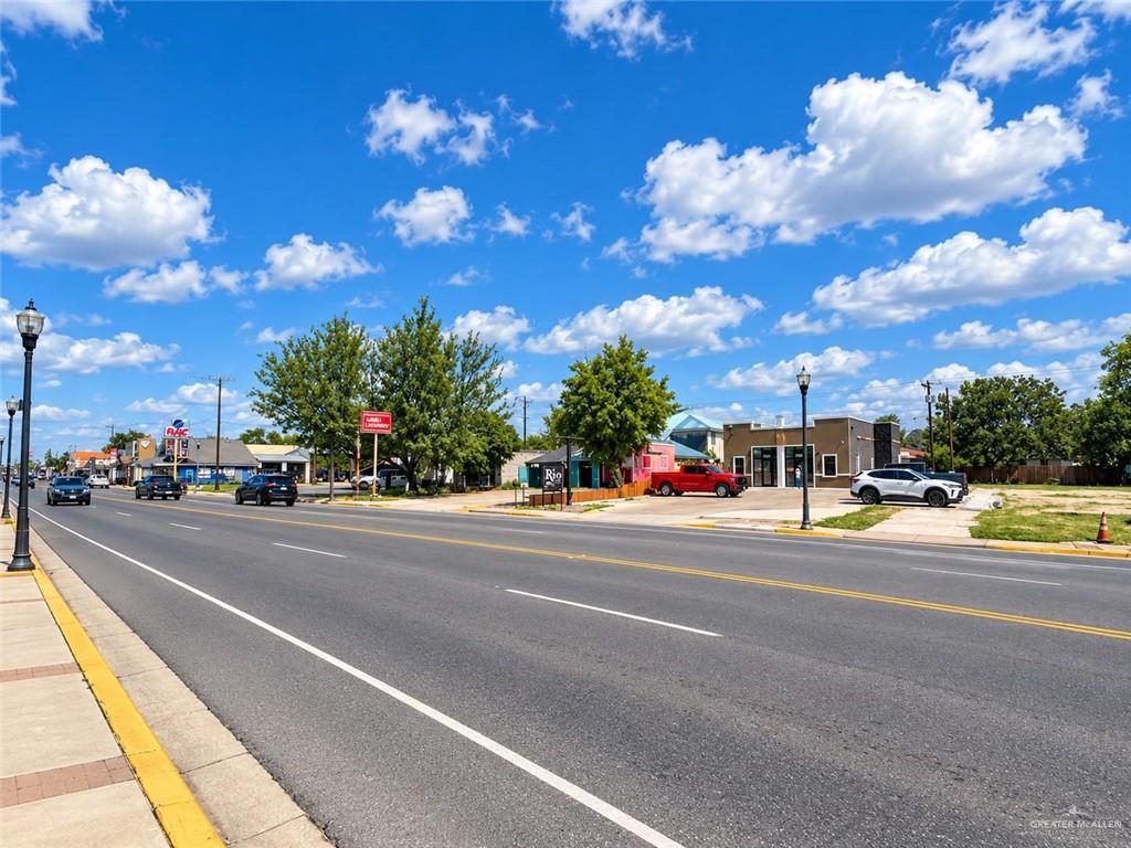 Photo 6 of 210 Conway Avenue