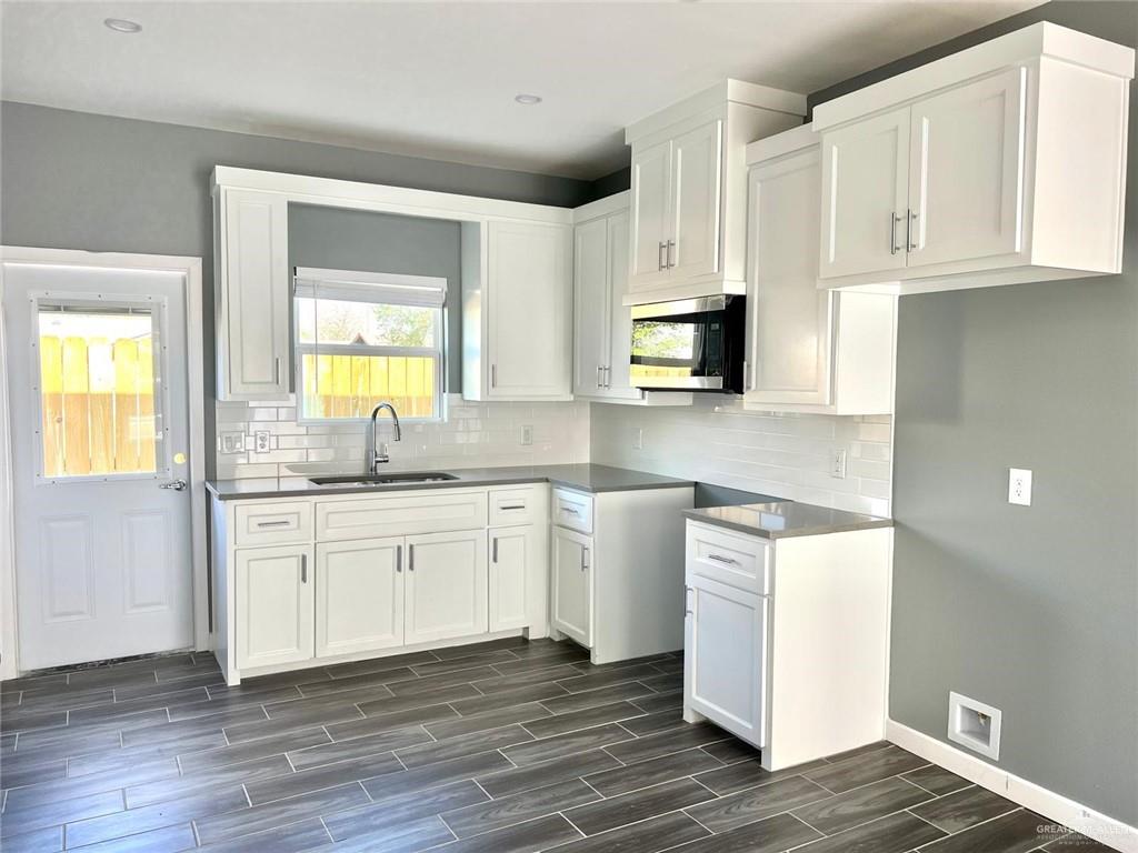 Photo 17 of 100 Lauryn Drive