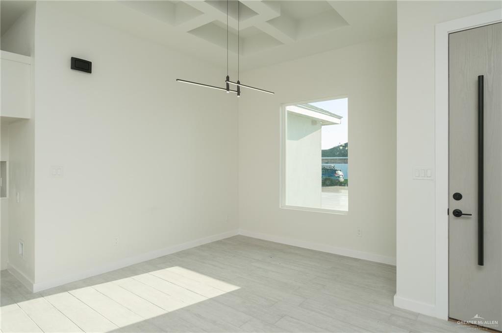 Photo 6 of 461 Texas Boulevard