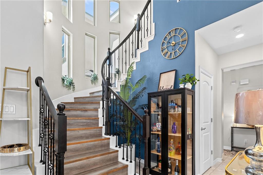 Photo 11 of 1904 Ridgeway Circle