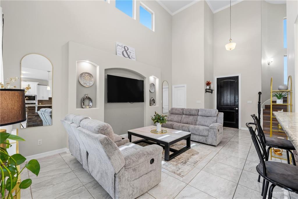 Photo 5 of 1904 Ridgeway Circle