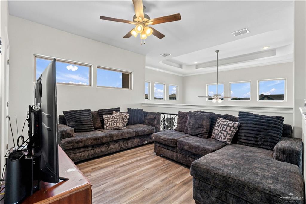 Photo 9 of 1904 Ridgeway Circle