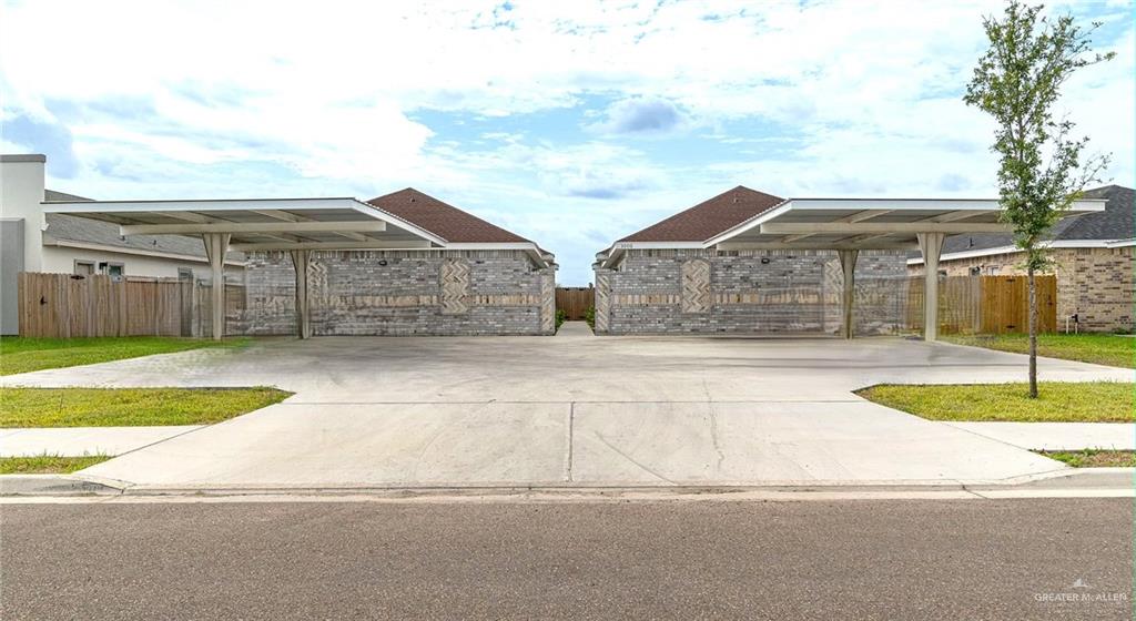 Multi-family home at 1005 Kohala Avenue, Alton, Texas