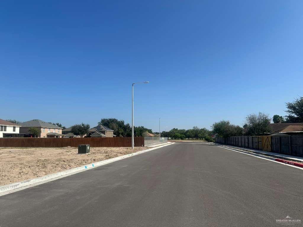 Photo 2 of 3500 Zinnia Avenue