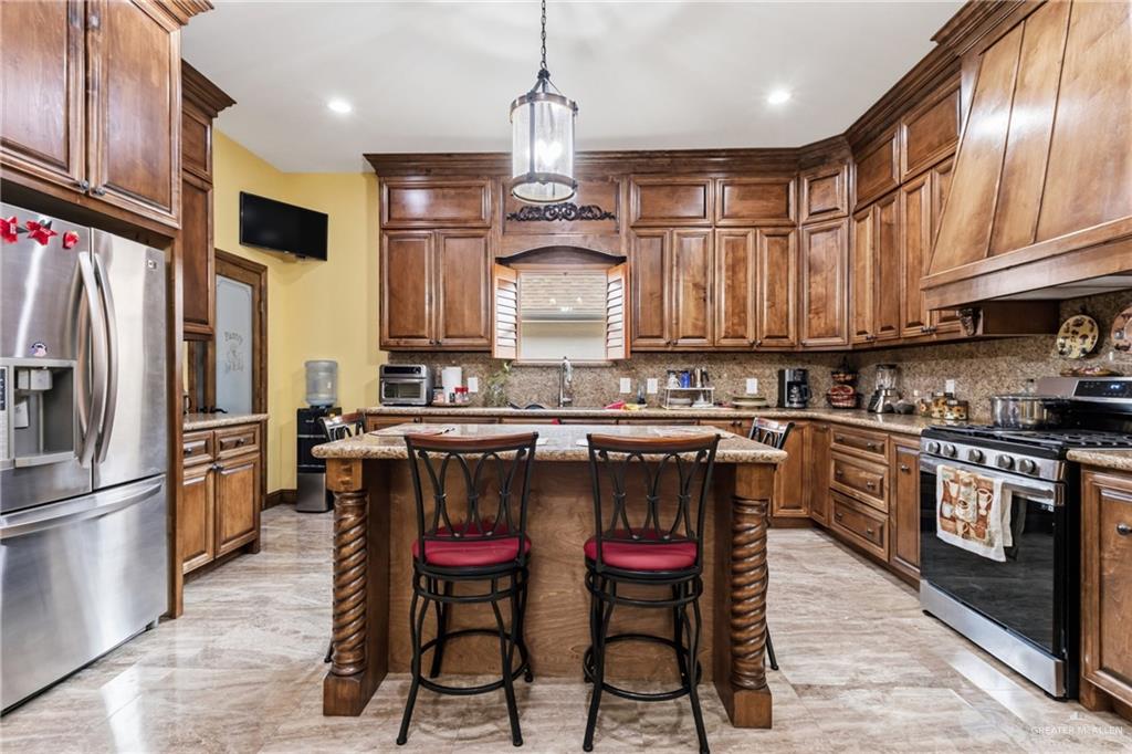 Photo 4 of 717 27th Street