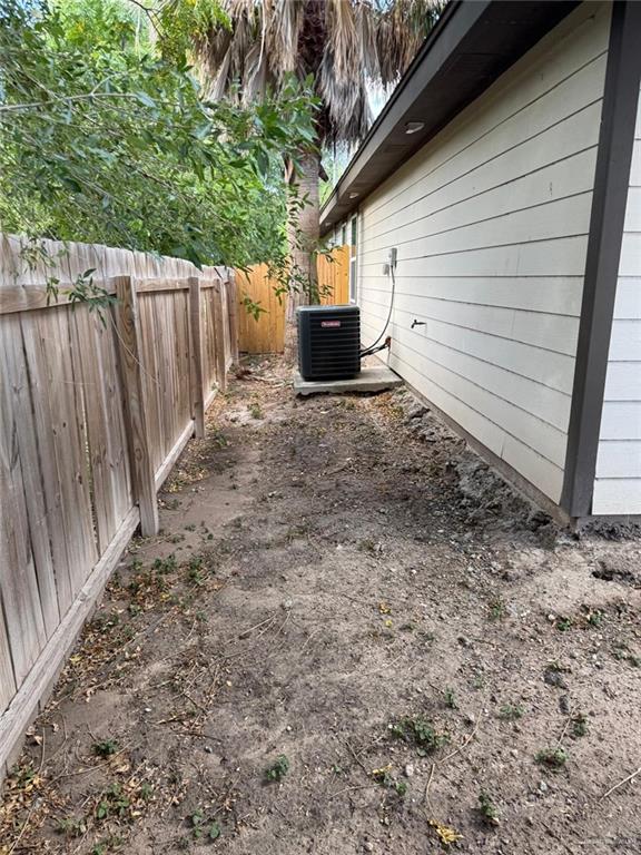 Photo 25 of 906 Tom Landry Street #4