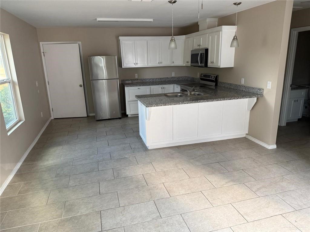 Photo 5 of 906 Tom Landry Street #4
