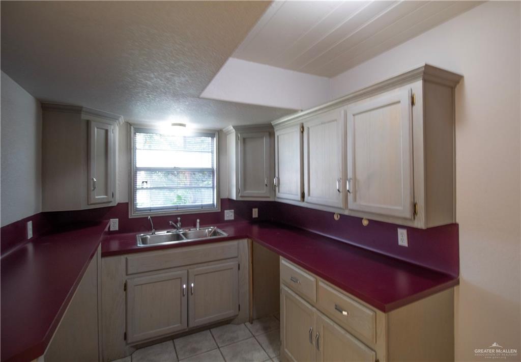 Photo 8 of 600 Beaumont Avenue