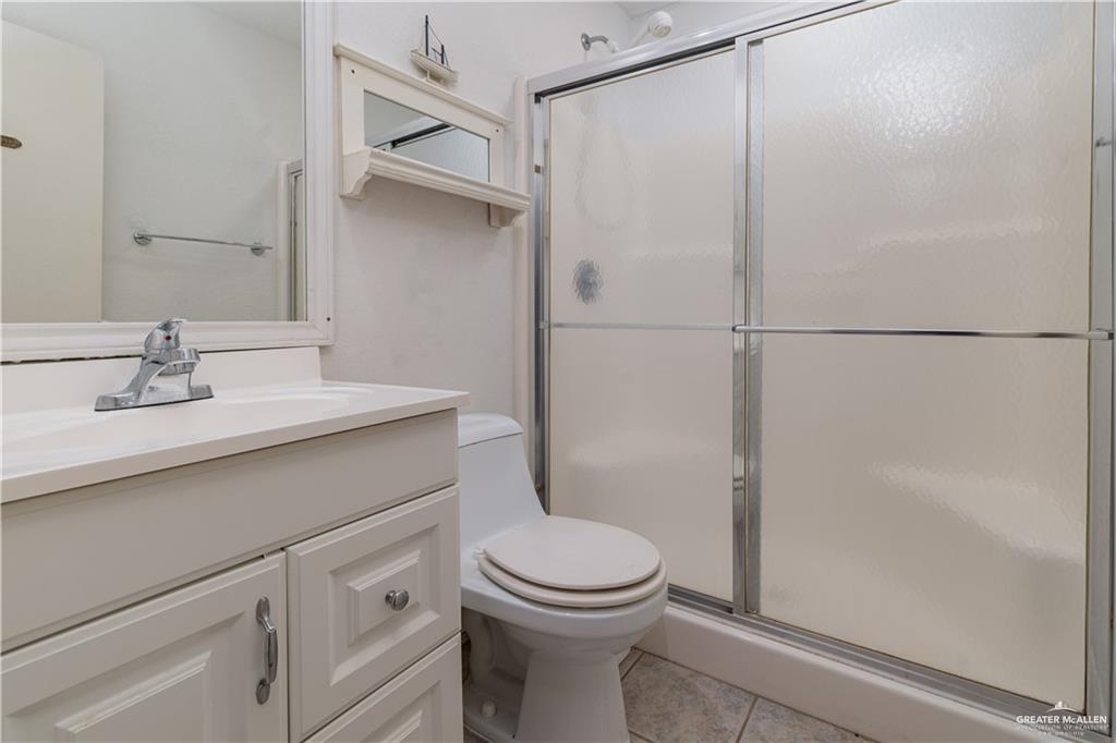 Photo 16 of 129 Gardenia Street