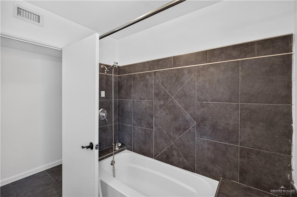 Photo 15 of 1201 8th Street