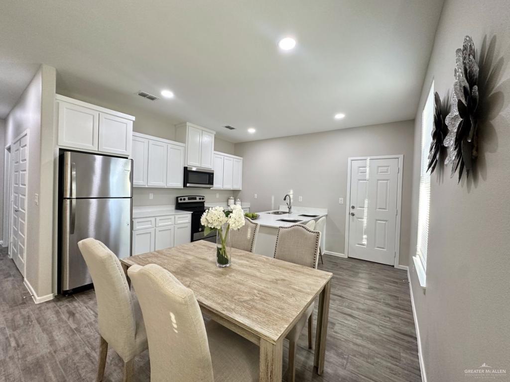 Photo 4 of 1513 Shavano Drive #1