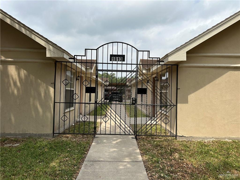 Photo 2 of 1813 Bahamas Drive