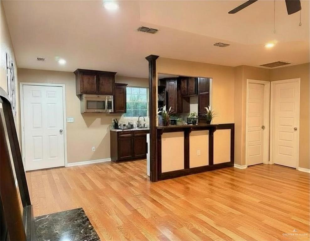 Photo 5 of 418 Placer Avenue