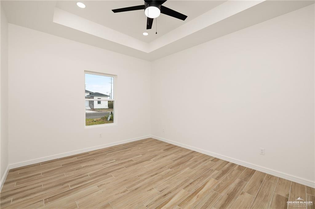 Photo 11 of 215 Barcelona Drive