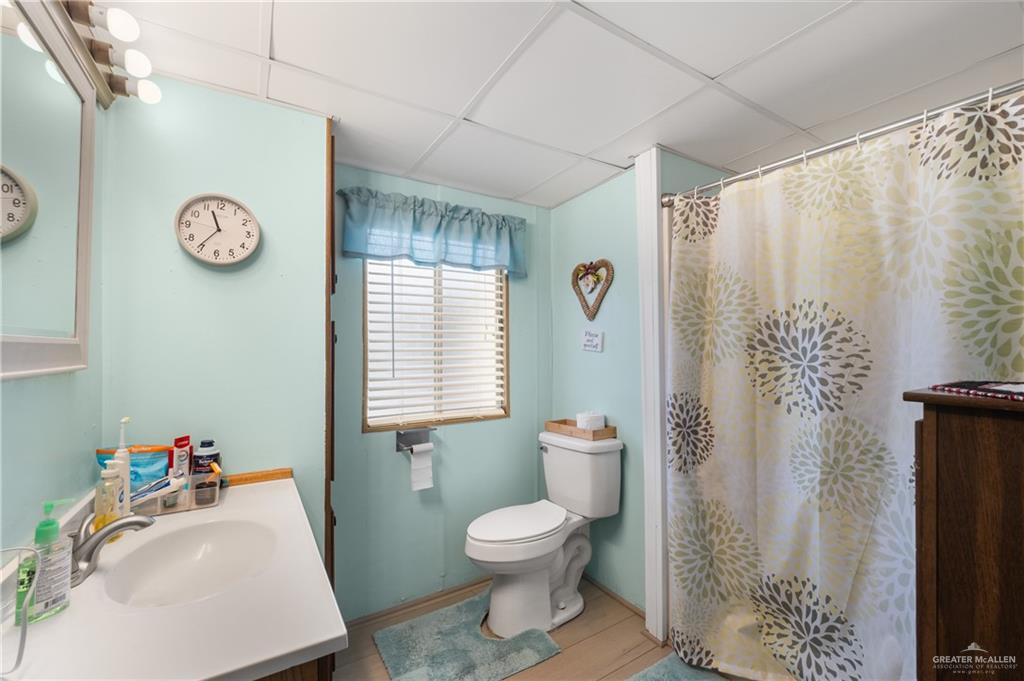 Photo 2 of 721 Anaqua Street