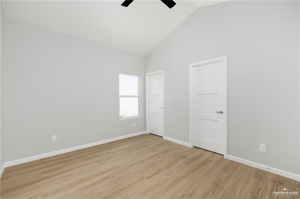 Photo 11 of 2700 Mockingbird Road #4