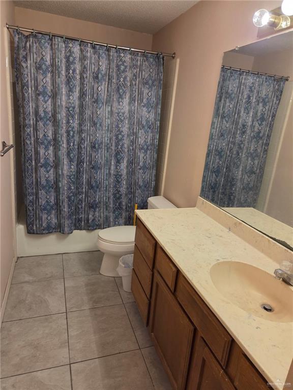 Photo 7 of 2704 Ashley Court