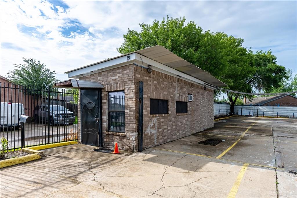 Photo 41 of 11361 Beechnut Street