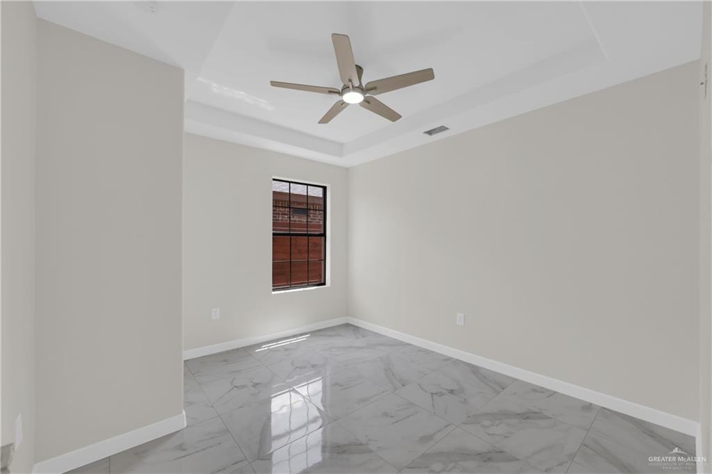 Photo 8 of 3309 Tulipan Avenue
