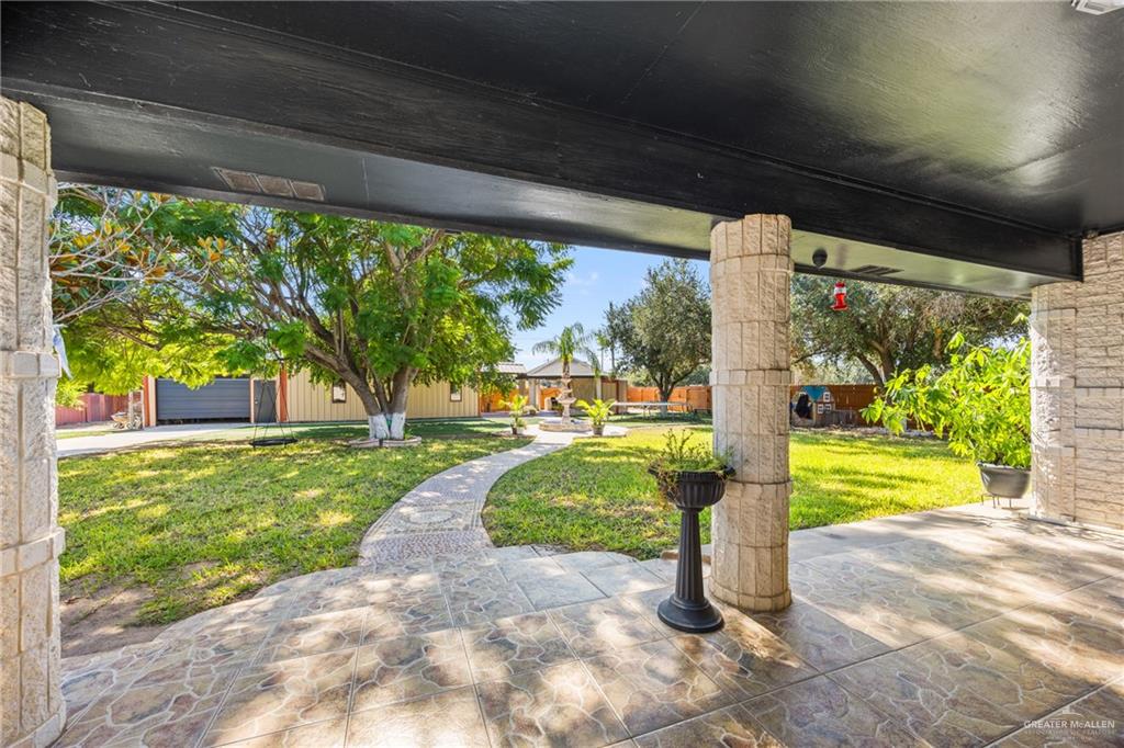 Photo 17 of 1600 Platinum Street