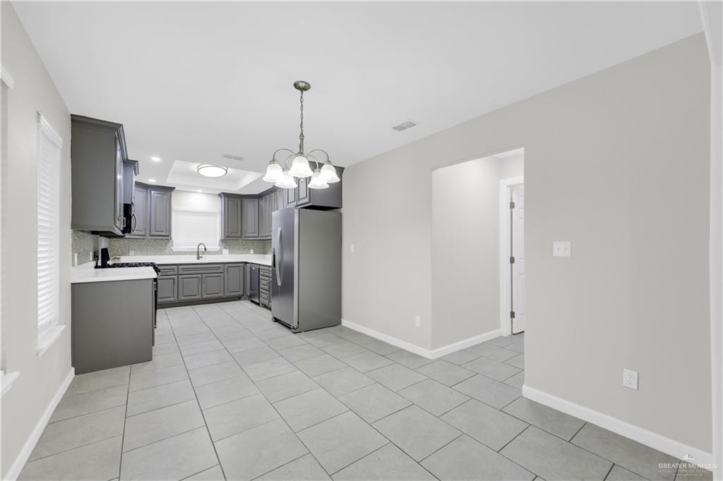 Photo 7 of 1713 Dalton Street