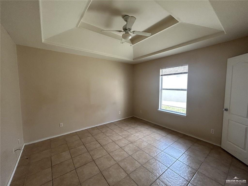 Photo 6 of 1803 Douglas Street #3