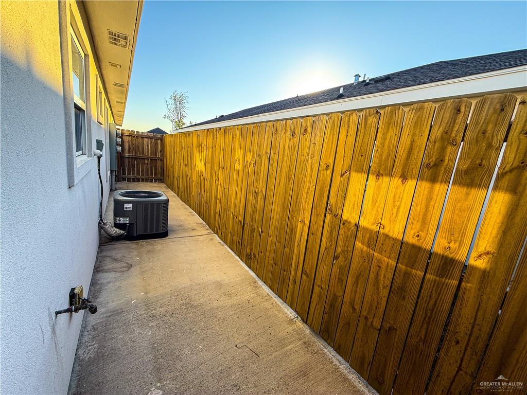 Photo 13 of 5704 Puffin Avenue #4