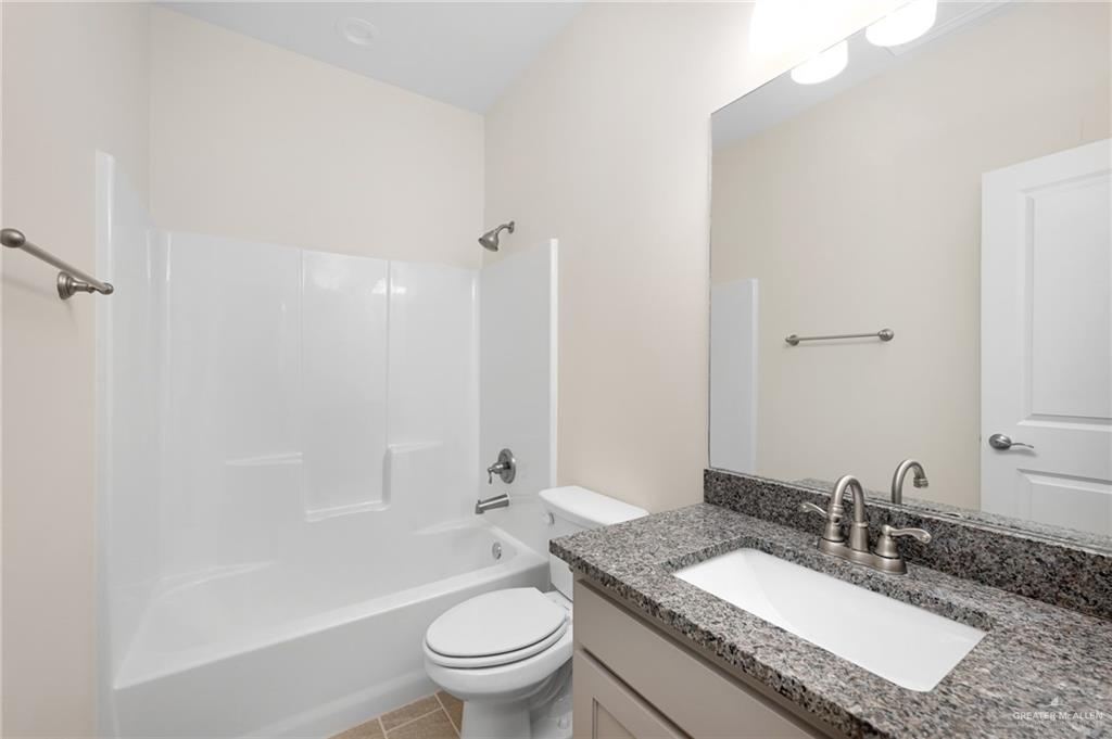 Photo 7 of 5601 Nightingale Avenue #4