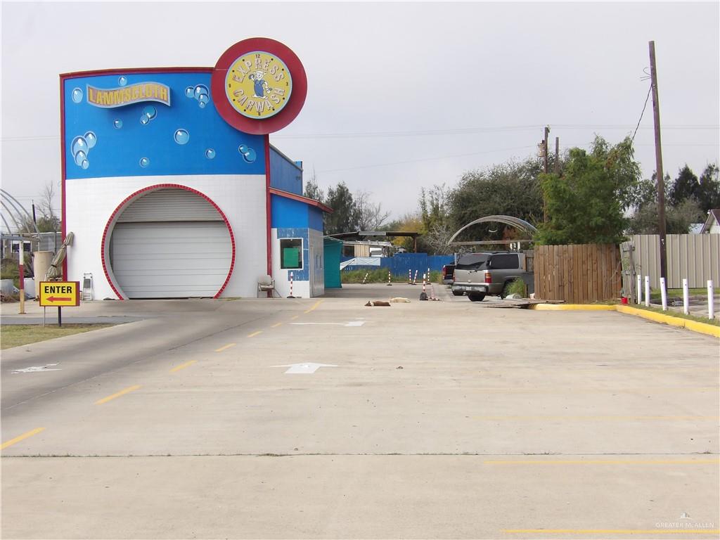 Photo 2 of 1907 Texas Boulevard