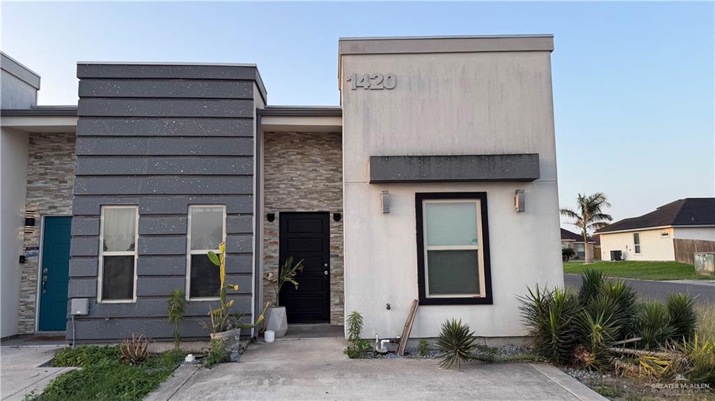 Photo 1 of 1420 New Orleans Circle, Pharr