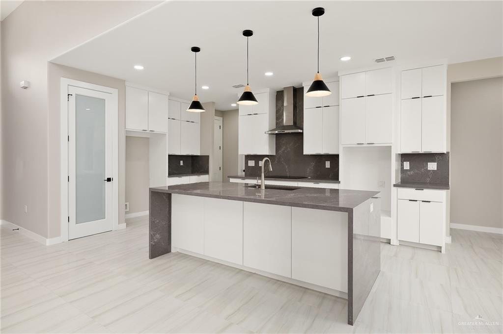 Photo 5 of 1518 Tierra Encantada